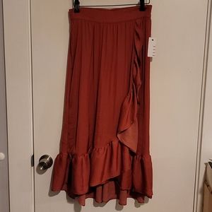 Elle high low skirt